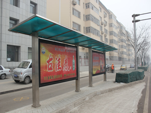 福建换画候车亭